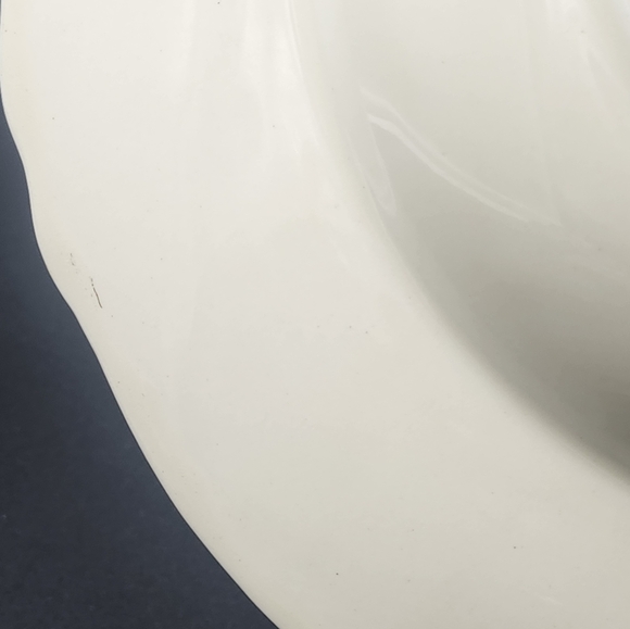 Grindley Creampetal Soup Bowl - Picture 13 of 13